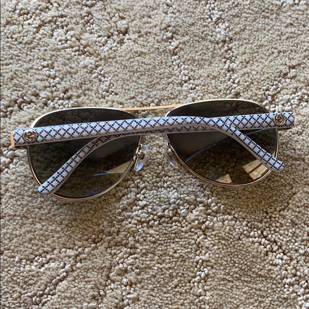 Gucci aviator sunglasss